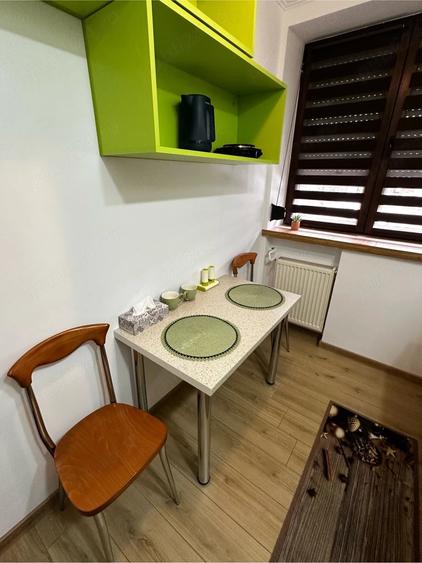 Apartament cu 2 camere nedecomandat în Central