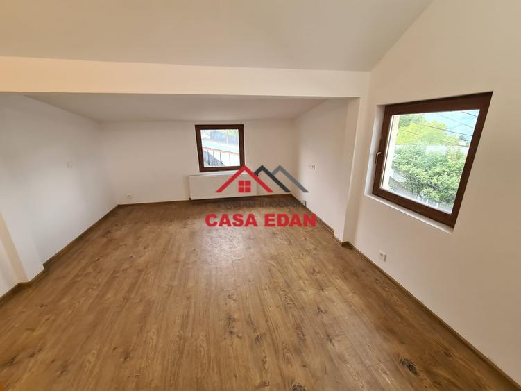 Casă individuală cu 4 camere cu Teren 437 Mp în Șotrile