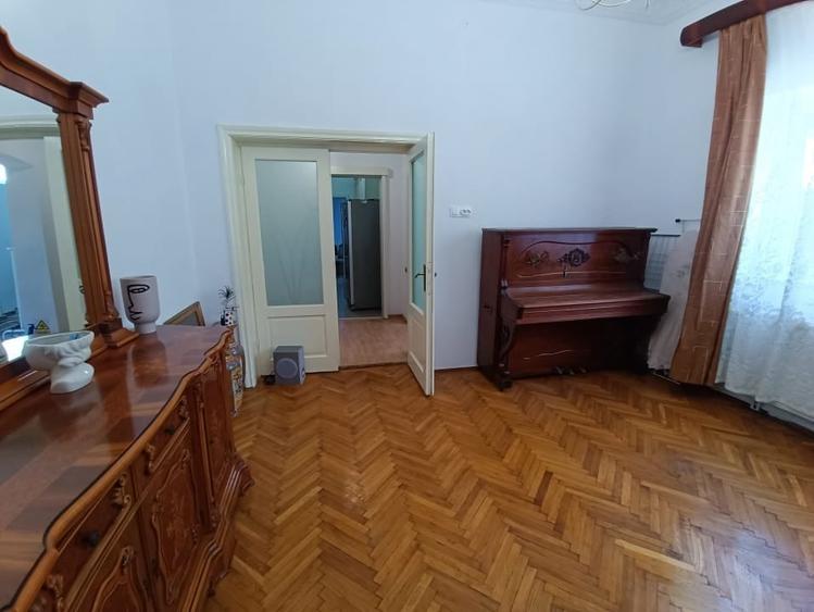 Spațiu comercial, de 130 mp, în Central