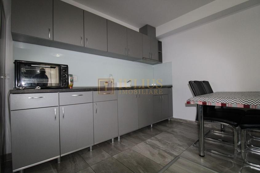 Apartament cu 3 camere semidecomandat, mobilat în Nord