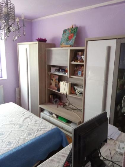 Vand apartament 2 camere semidecomandat zona linistita - 1