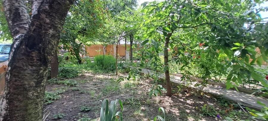 Casă individuală cu 4 camere cu Canalizare în Central