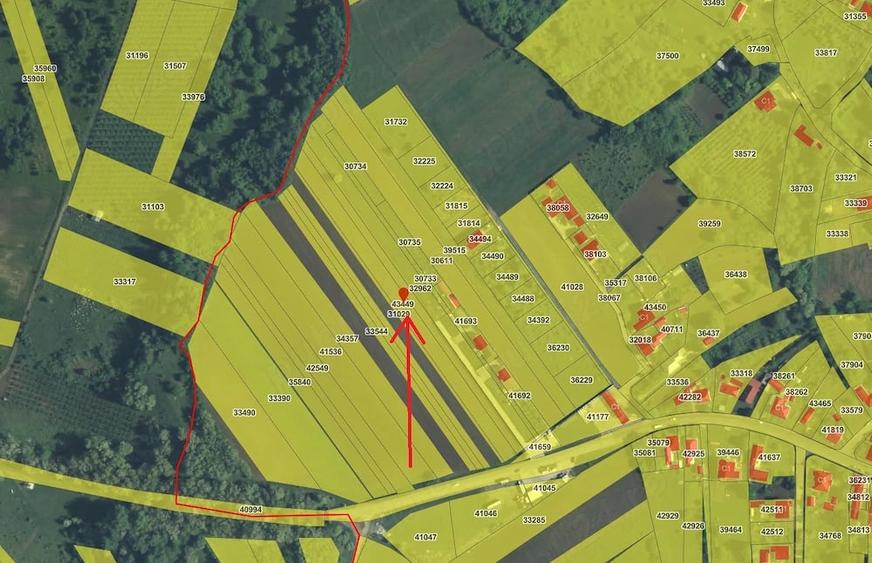 Teren de 3400 mp, în Fălticeni