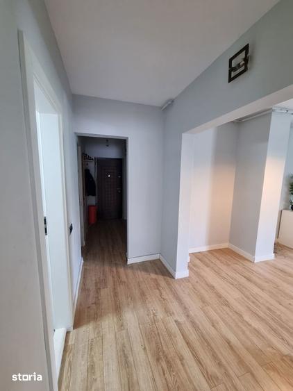 Apartament cu 2 camere decomandat, mobilat în Sud