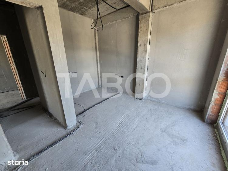 Apartament cu 4 camere decomandat în Central