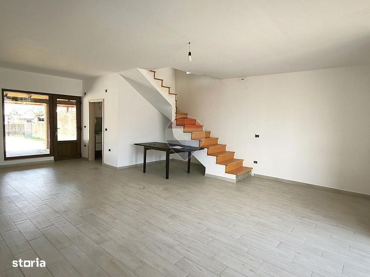Casă cu 4 camere în Hoghilag