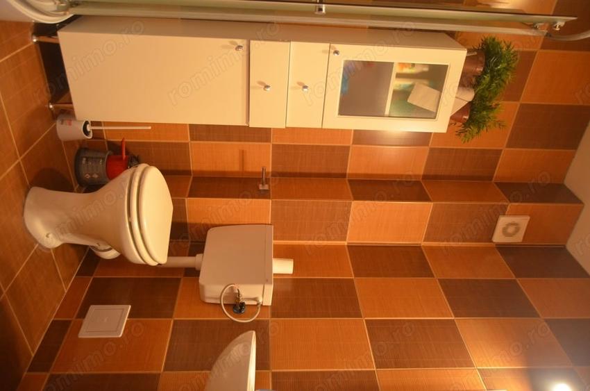 Apartament cu 3 camere decomandat în Bușteni