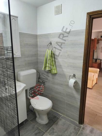 Apartament cu 3 camere decomandat în Calea Călărașilor