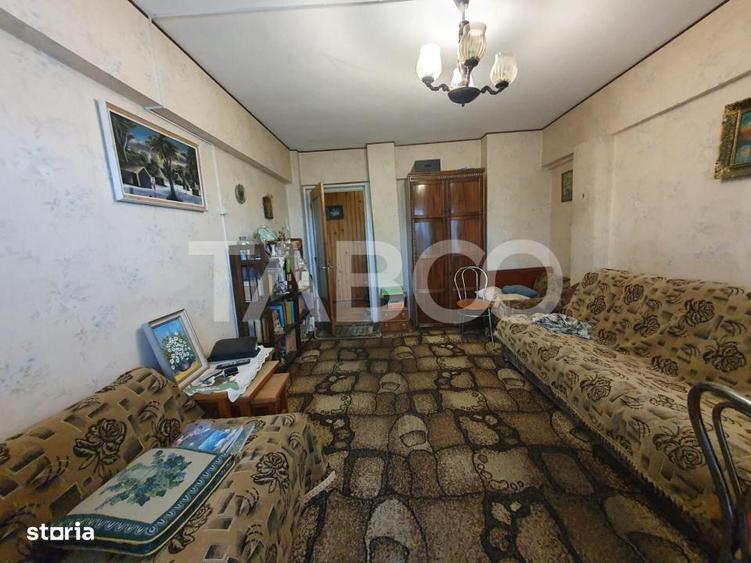 Apartament cu 2 camere decomandat, mobilat în Central