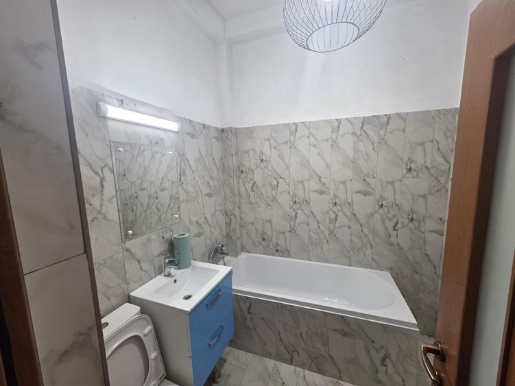 Casă cu 4 camere cu Teren 252 Mp în Sârbi