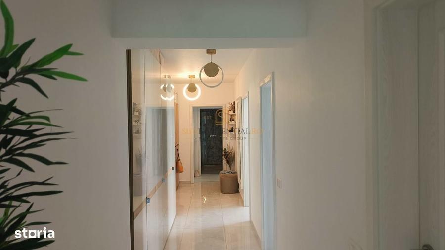 Apartament cu 3 camere decomandat în Central