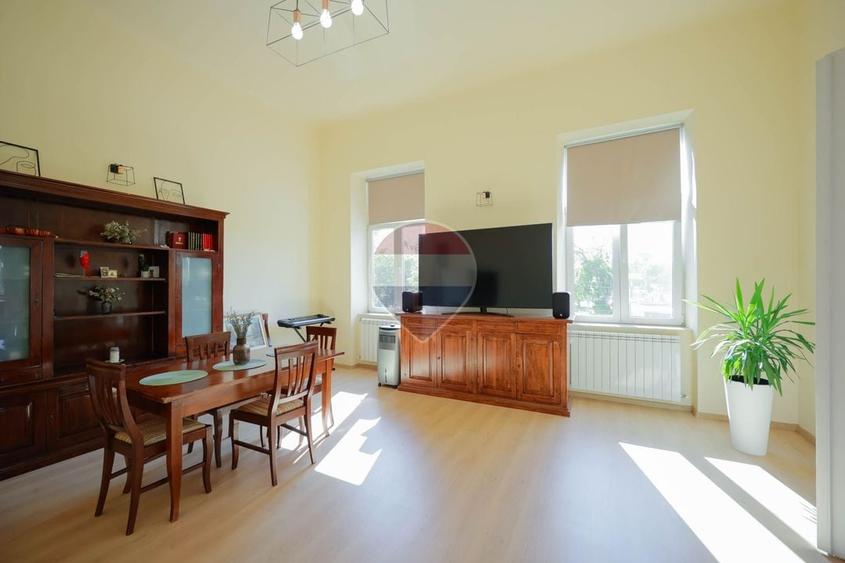 Apartament cu 2 camere semidecomandat în Ultracentral