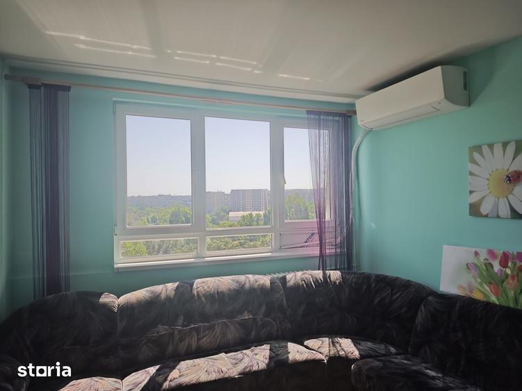 Apartament cu 3 camere semidecomandat în Drumul Taberei