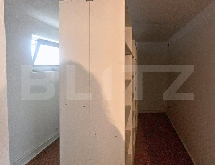 Spațiu comercial, de 65 mp, în Sud