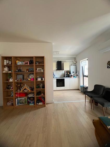 Apartament cu 2 camere decomandat în Tunari