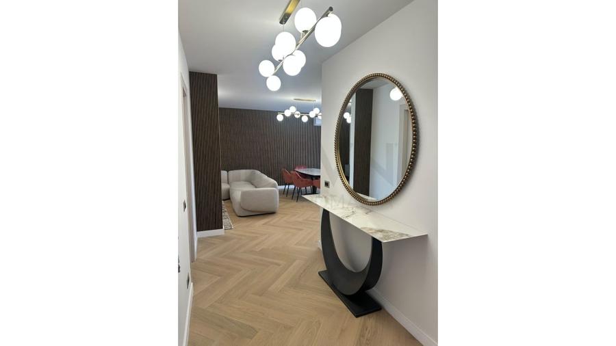 Apartament cu 3 camere decomandat, mobilat în Pipera