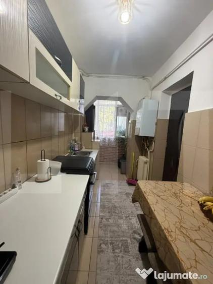 Apartament cu 3 camere decomandat în Central