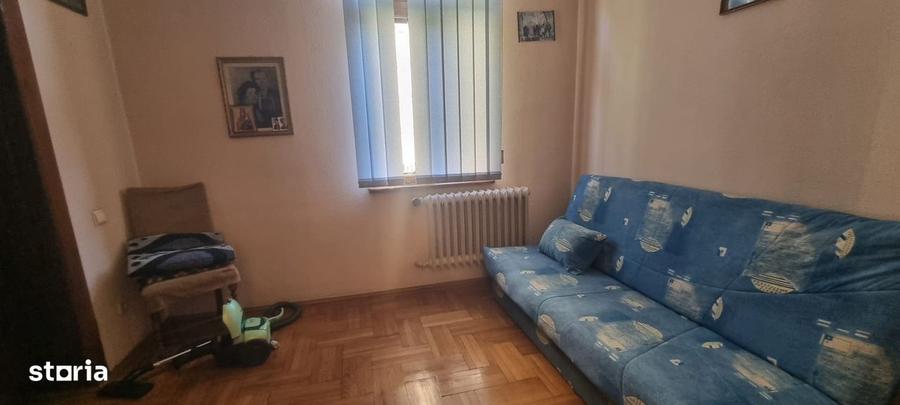 Casă cu 4 camere în Ultracentral