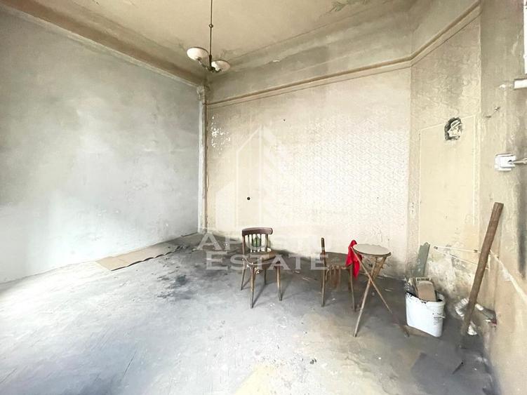 Apartament cu 3 camere semidecomandat în Ultracentral