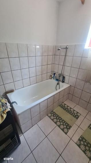 Casă cu 3 camere cu Teren 2469 Mp în Nucșoara