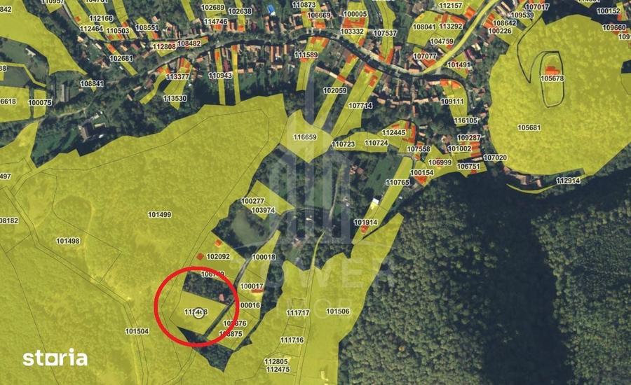 Teren de 4600 mp, în Central