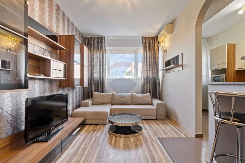 Apartament cu 3 camere decomandat, mobilat în UTA