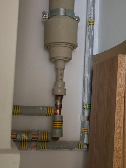 Apartament cu 2 camere decomandat în Drumul Taberei