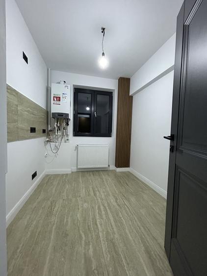Apartament cu 3 camere semidecomandat în Cotroceni