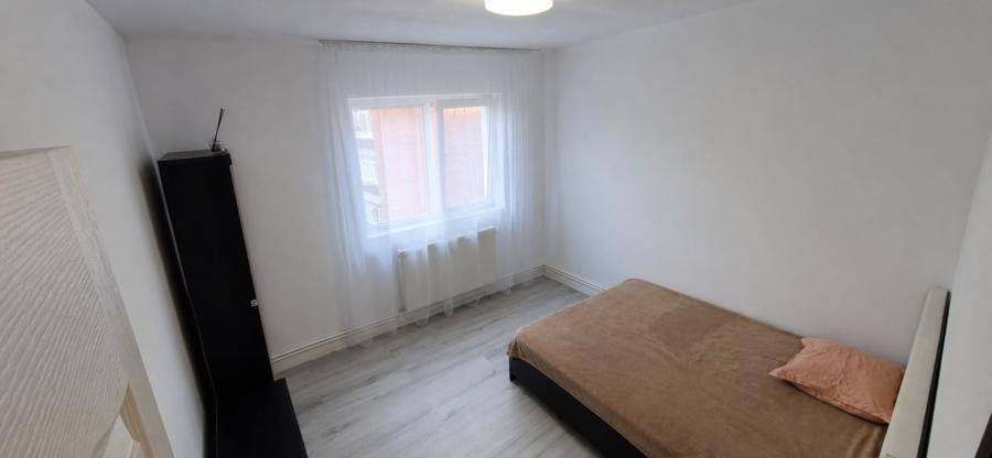 Apartament cu 2 camere decomandat, mobilat în Exterior Est
