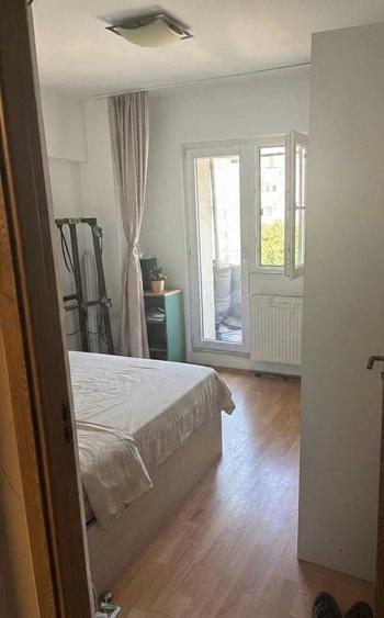 Apartament cu 3 camere decomandat în Octavian Goga