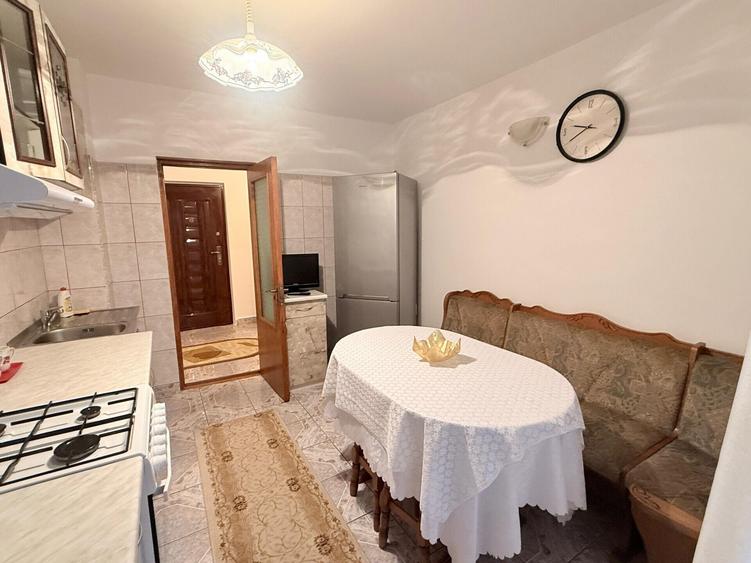 Apartament cu 2 camere decomandat, mobilat în Frumoasa