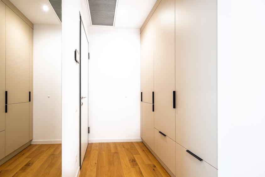 Apartament cu 3 camere decomandat în Floreasca