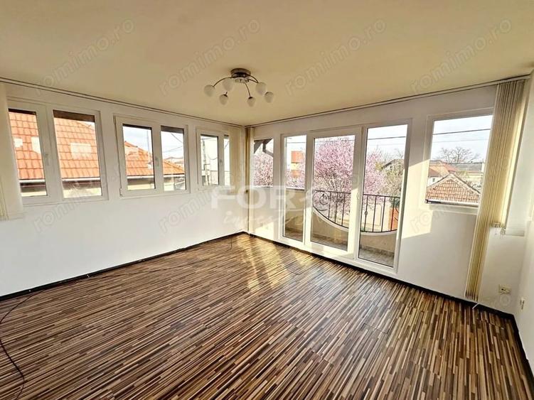Casă cu 6 camere cu Teren 428 Mp în Iosia
