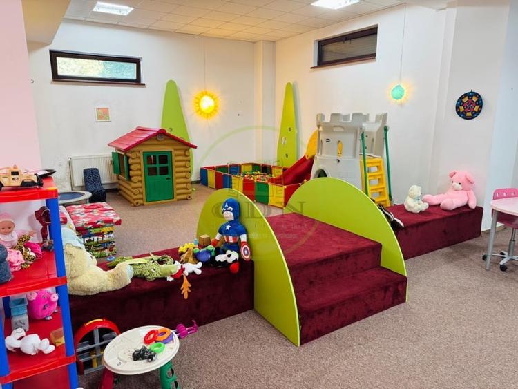 Apartament cu 3 camere decomandat, mobilat în Clăbucet