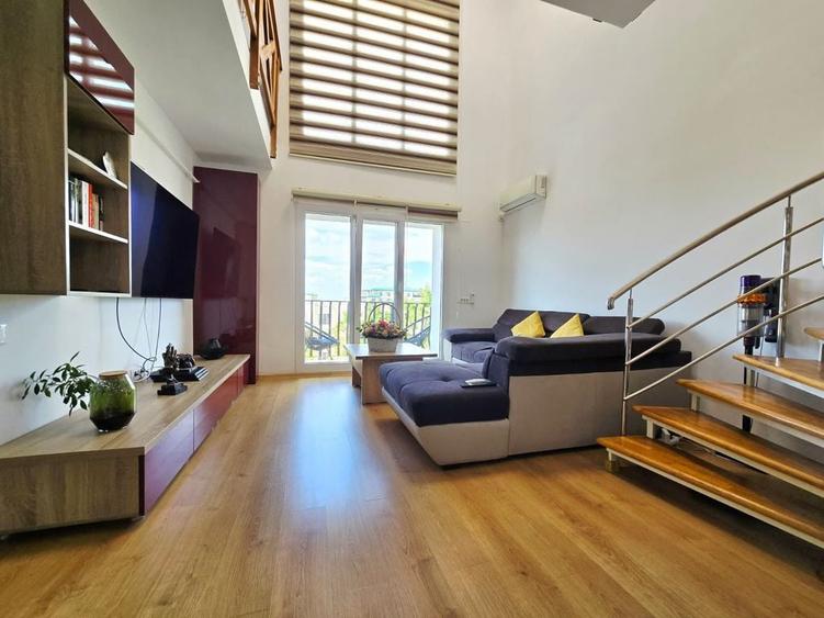 Apartament cu 3 camere semidecomandat în Ștefăneștii de Jos