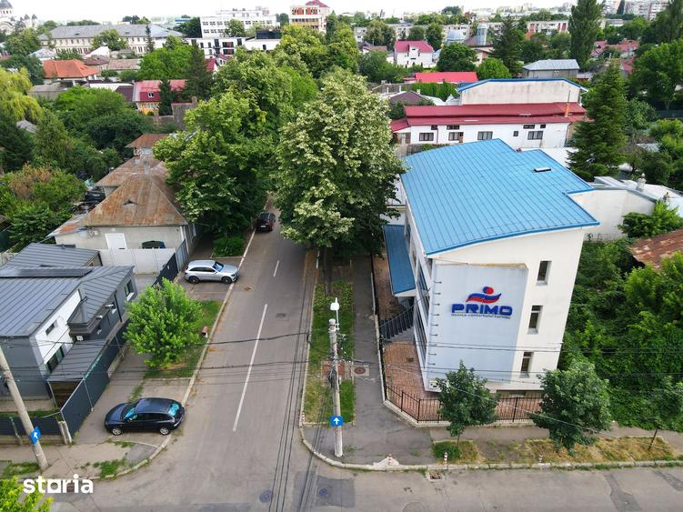 Spațiu comercial, de 480 mp, în Central