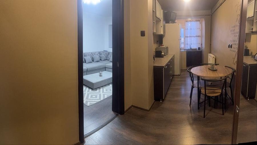 Apartament cu 2 camere decomandat în Central