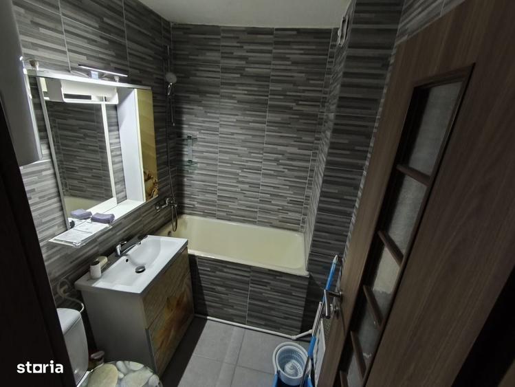 Apartament cu 3 camere în Tudor Vladimirescu