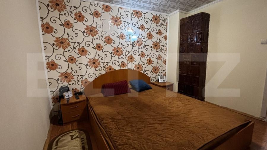 Casă individuală cu 5 camere cu Garaj în Bariera Vâlcii
