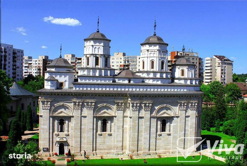 Apartament cu 3 camere decomandat, mobilat în Independenței