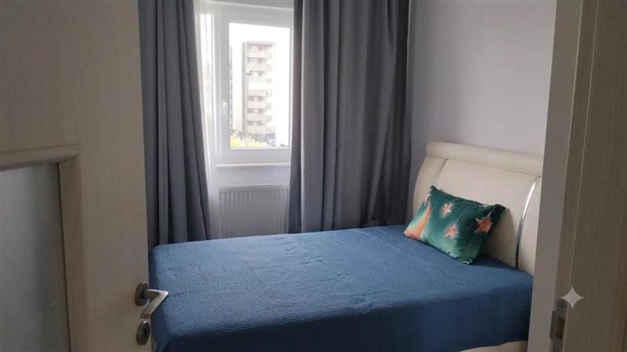 Apartament cu 2 camere decomandat, mobilat în Apărătorii Patriei
