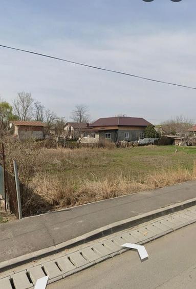 Teren Construcții intravilan de 1100 mp, în Central