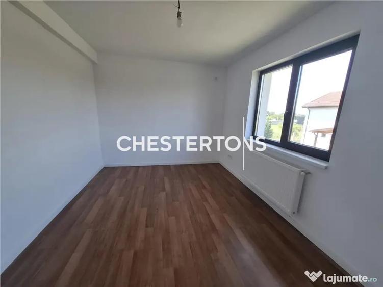 Casă cu 4 camere cu Teren 438 Mp în Crevedia
