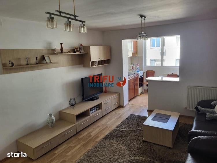Apartament cu 3 camere semidecomandat, mobilat în Cetate