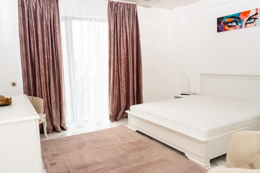 Rafinament la înălțime – Apartament Premium cu Piscină, (Parcare inclusa)(AXV28) - 9