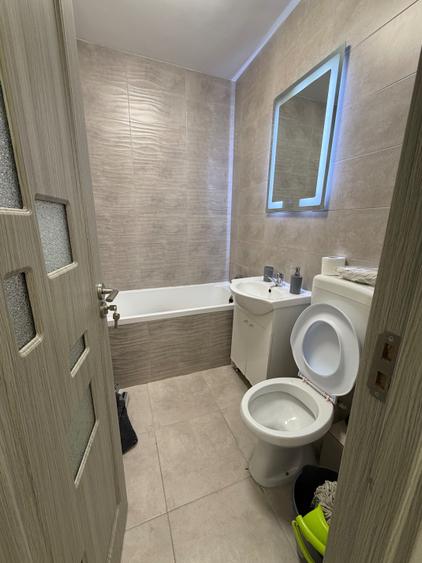 Apartament cu 2 camere decomandat în Rogerius