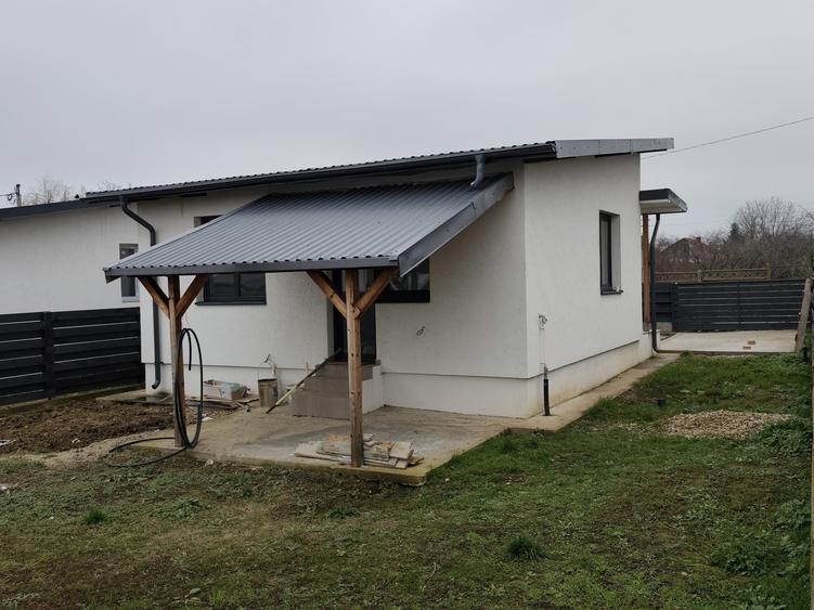 Casă individuală cu 3 camere cu Teren 320 Mp în Crevedia