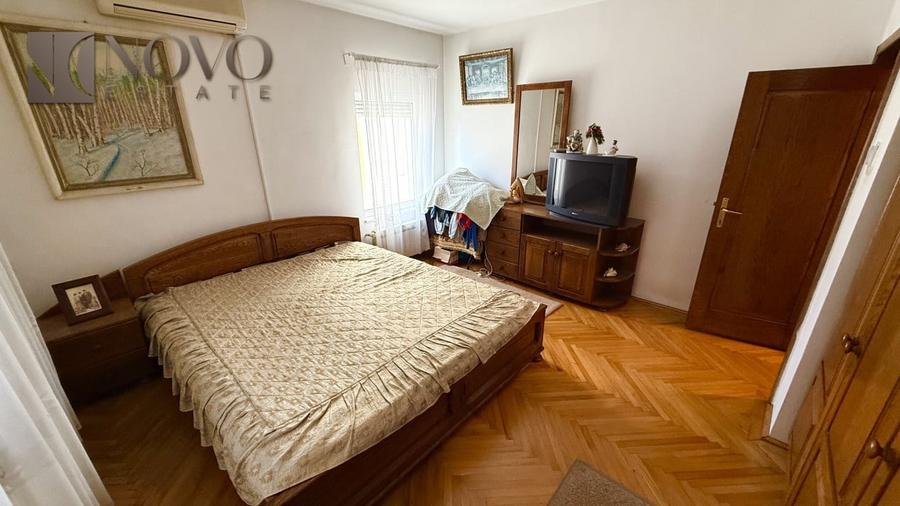 Casă individuală cu 14 camere cu Canalizare în Popești-Leordeni