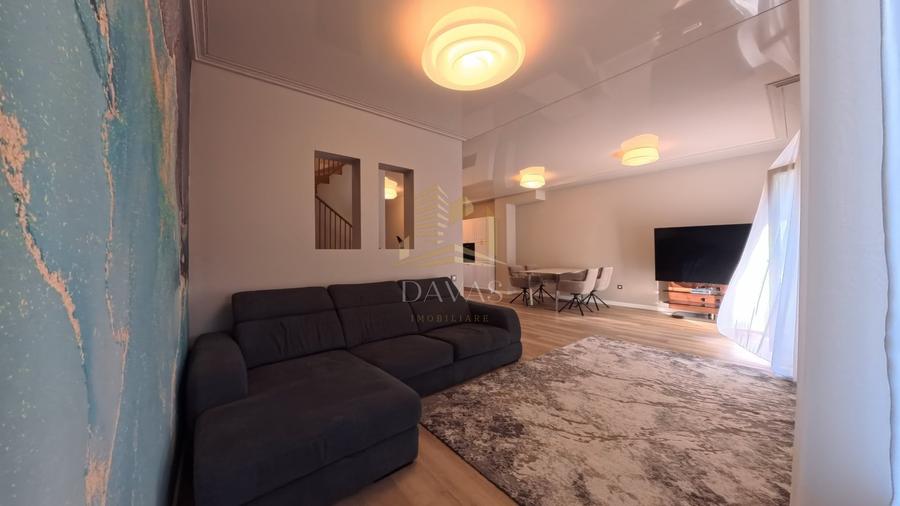 Duplex cu 4 camere cu Canalizare în Bună Ziua