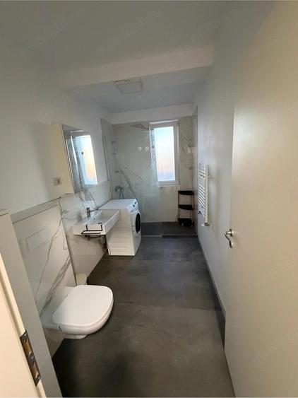 Apartament cu 2 camere decomandat în Torontalului
